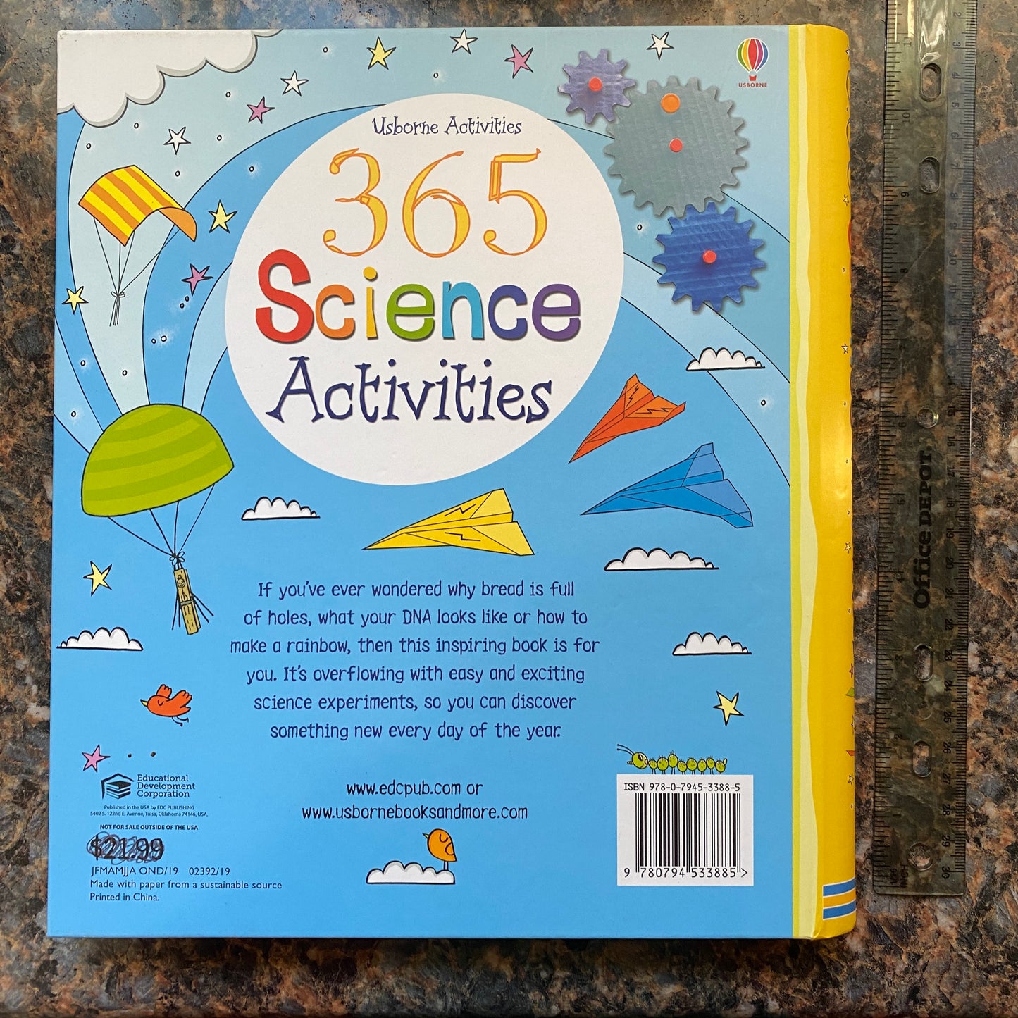 Usborne Activities: 365 Science Activities