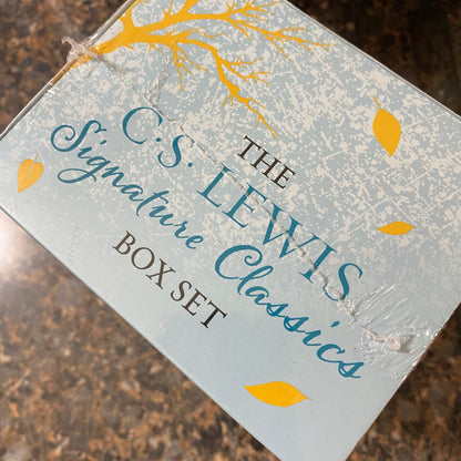 The Complete C. S. Lewis Signature Classics: Boxed Set