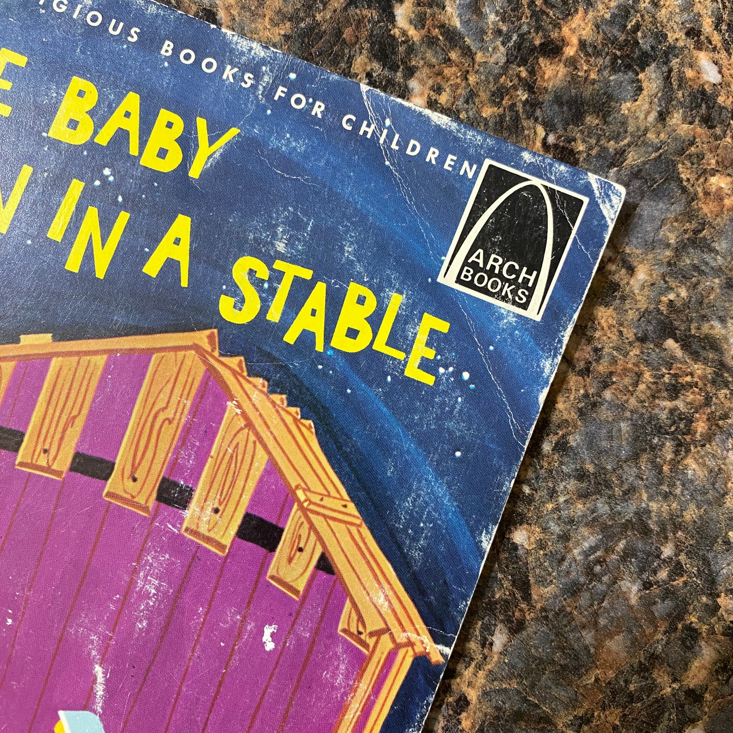 Arch Books: Baby Born in a Stable