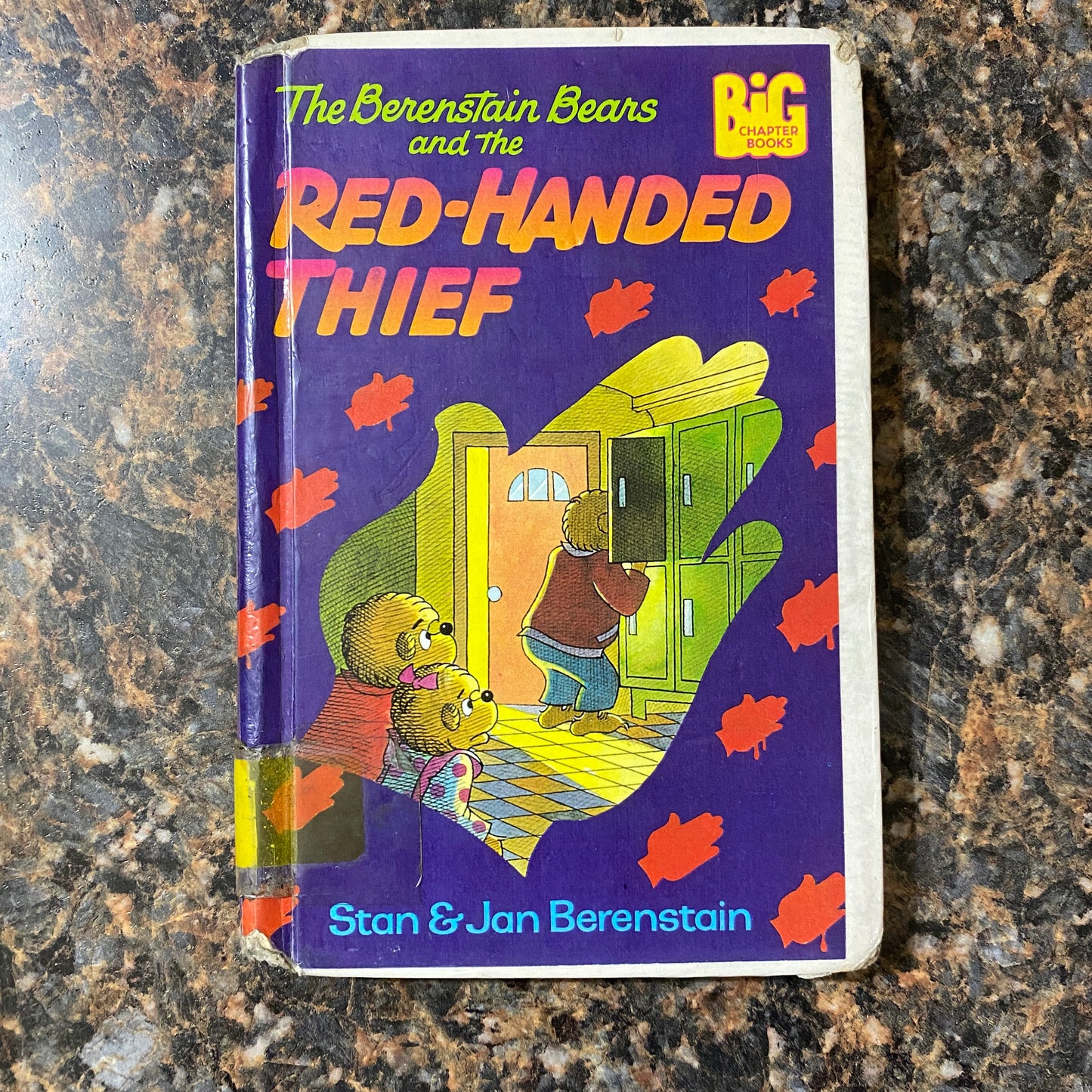 The Berenstain Bears and the Red-Handed Thief